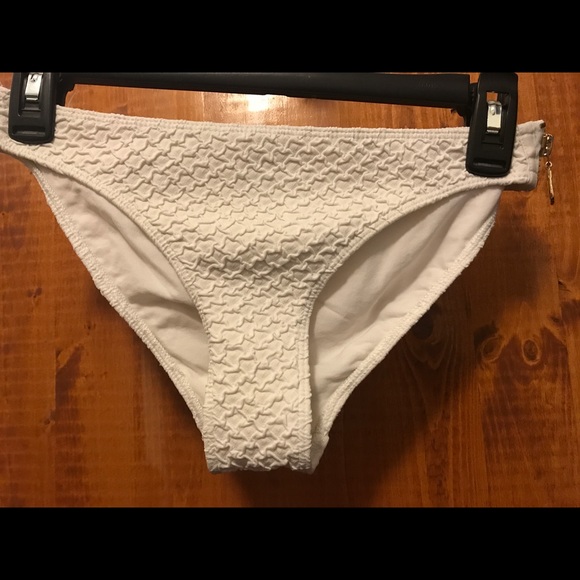 🌺Old Navy XS navy bikini top and H&M white bottom - Picture 3 of 4